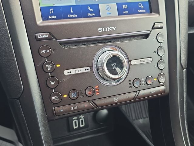 Used 2019 Ford Fusion Titanium FWD image 19