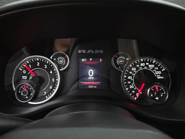 Used 2025 RAM 1500 Big Horn AWD/4WD image 24