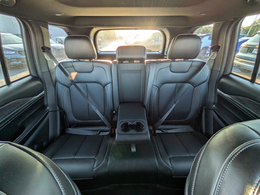 Certified 2023 Jeep Grand Cherokee Overland AWD/4WD image 20