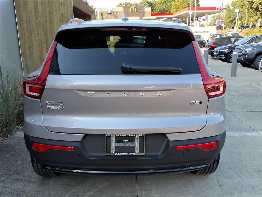 New 2026 Volvo XC40 B5 Plus w/ Protection Package Premier AWD/4WD image 4