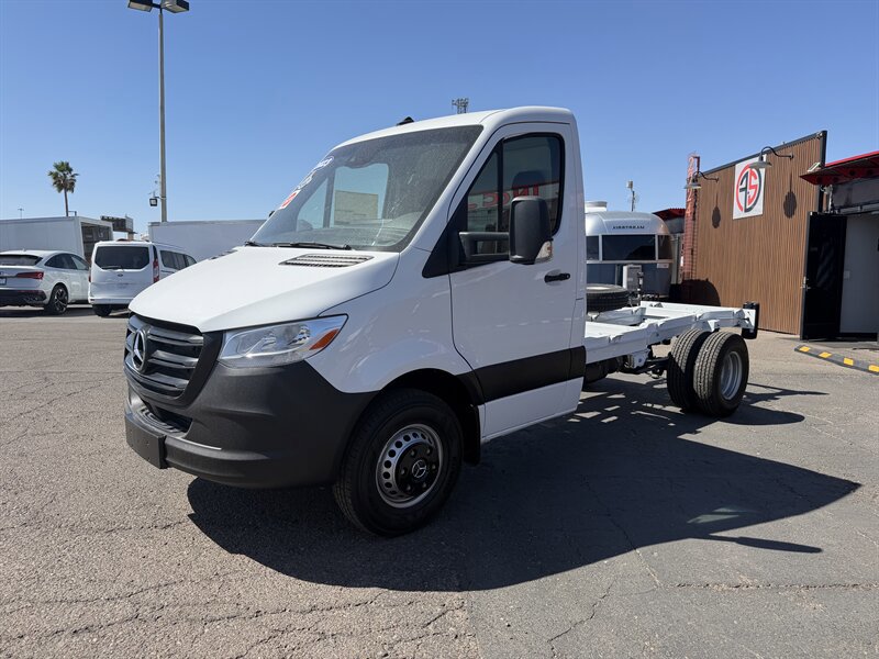 Used 2023 Mercedes-Benz Sprinter 3500 image 7
