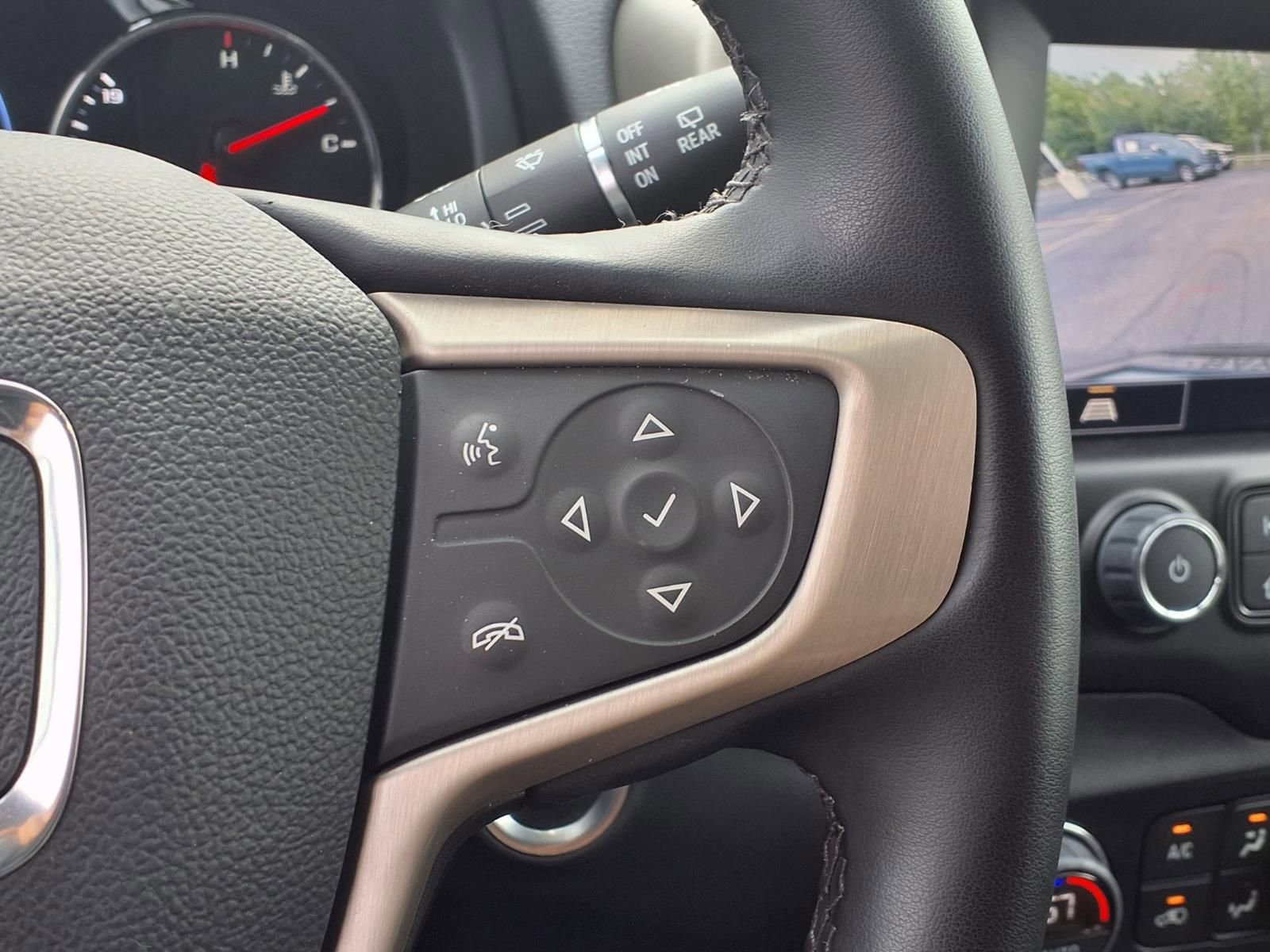 Used 2023 GMC Terrain Denali AWD/4WD image 16