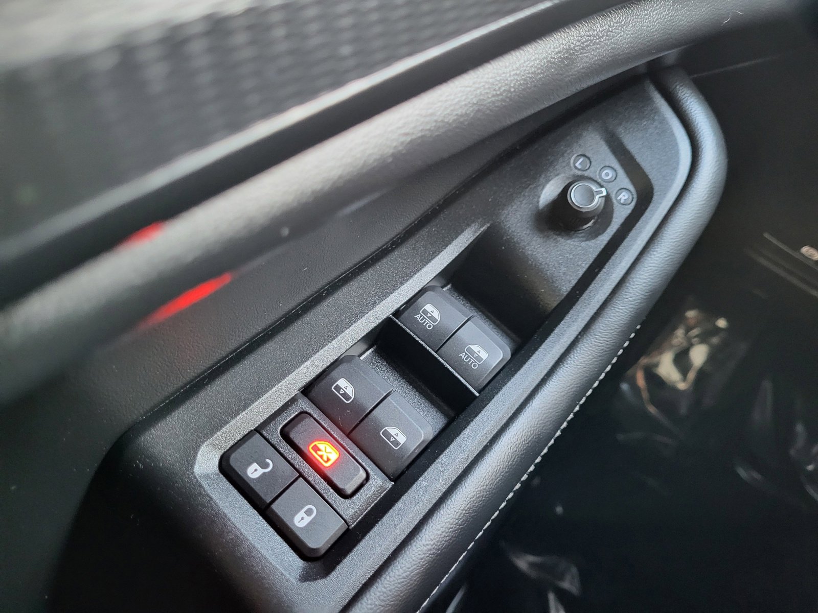 Used 2024 Jeep Grand Cherokee Laredo X w/ Luxury Tech Group I image 13