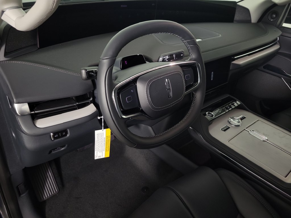 New 2027 Lincoln Navigator L Reserve RWD image 22