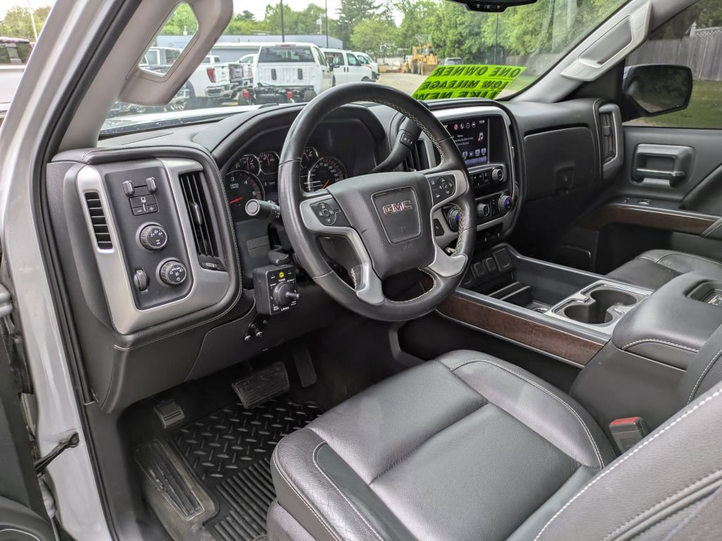 Used 2016 GMC Sierra 2500 SLT w/ Snow Plow Prep Package AWD/4WD image 11