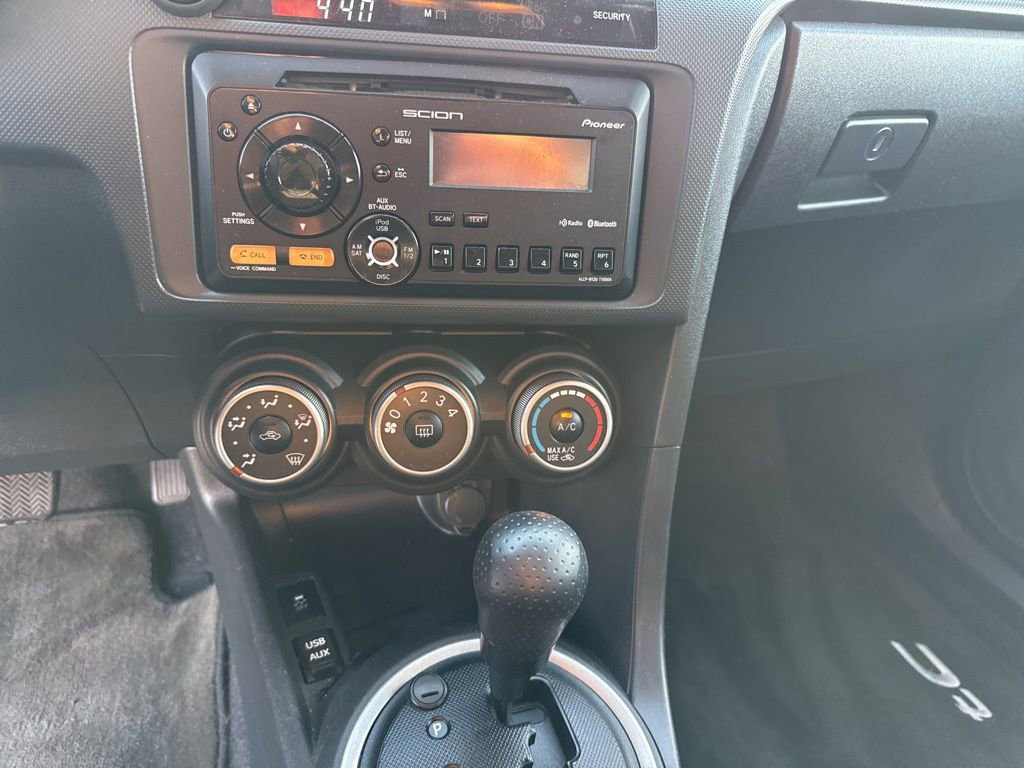 Used 2013 Scion tC image 11