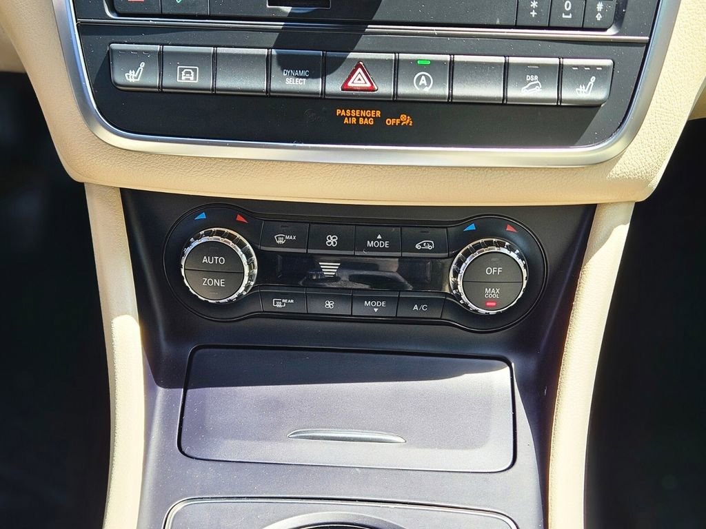 Used 2016 Mercedes-Benz GLA 250 4MATIC image 23
