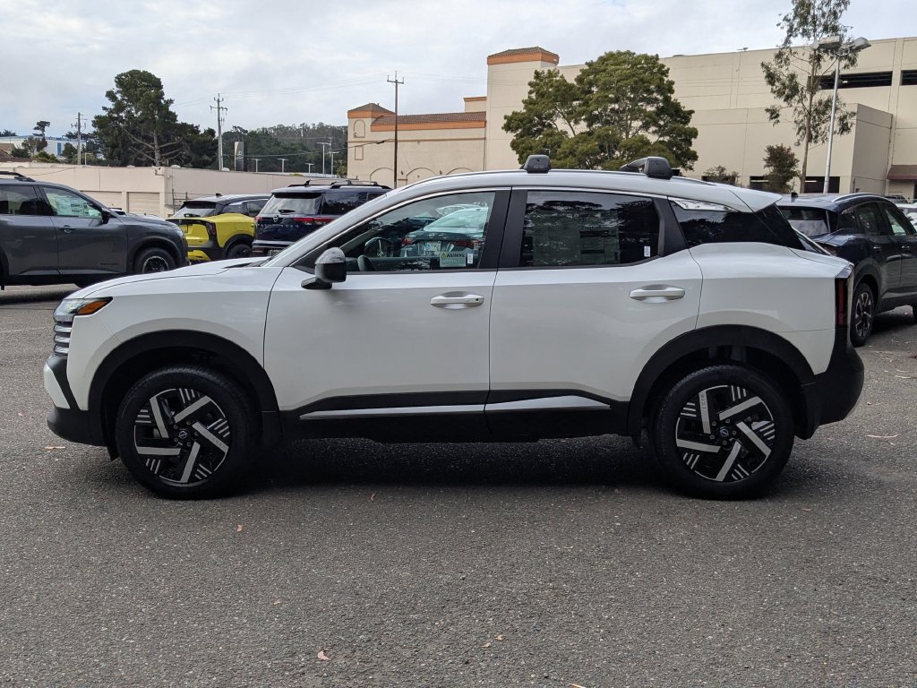 New 2026 Nissan Kicks SV w/ Cold Weather Package FWD image 8