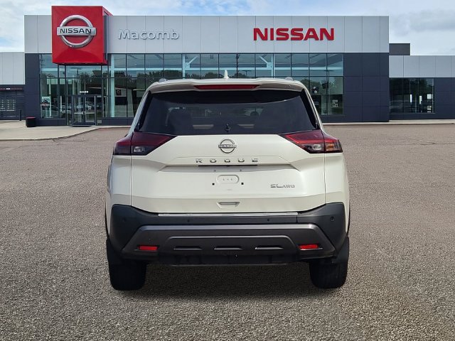 Used 2023 Nissan Rogue SL AWD/4WD image 6