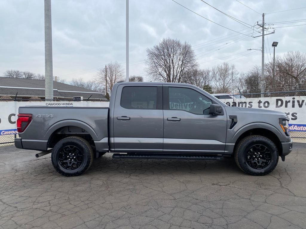 Used 2024 Ford F150 XLT w/ XLT Black Appearance Package AWD/4WD image 2