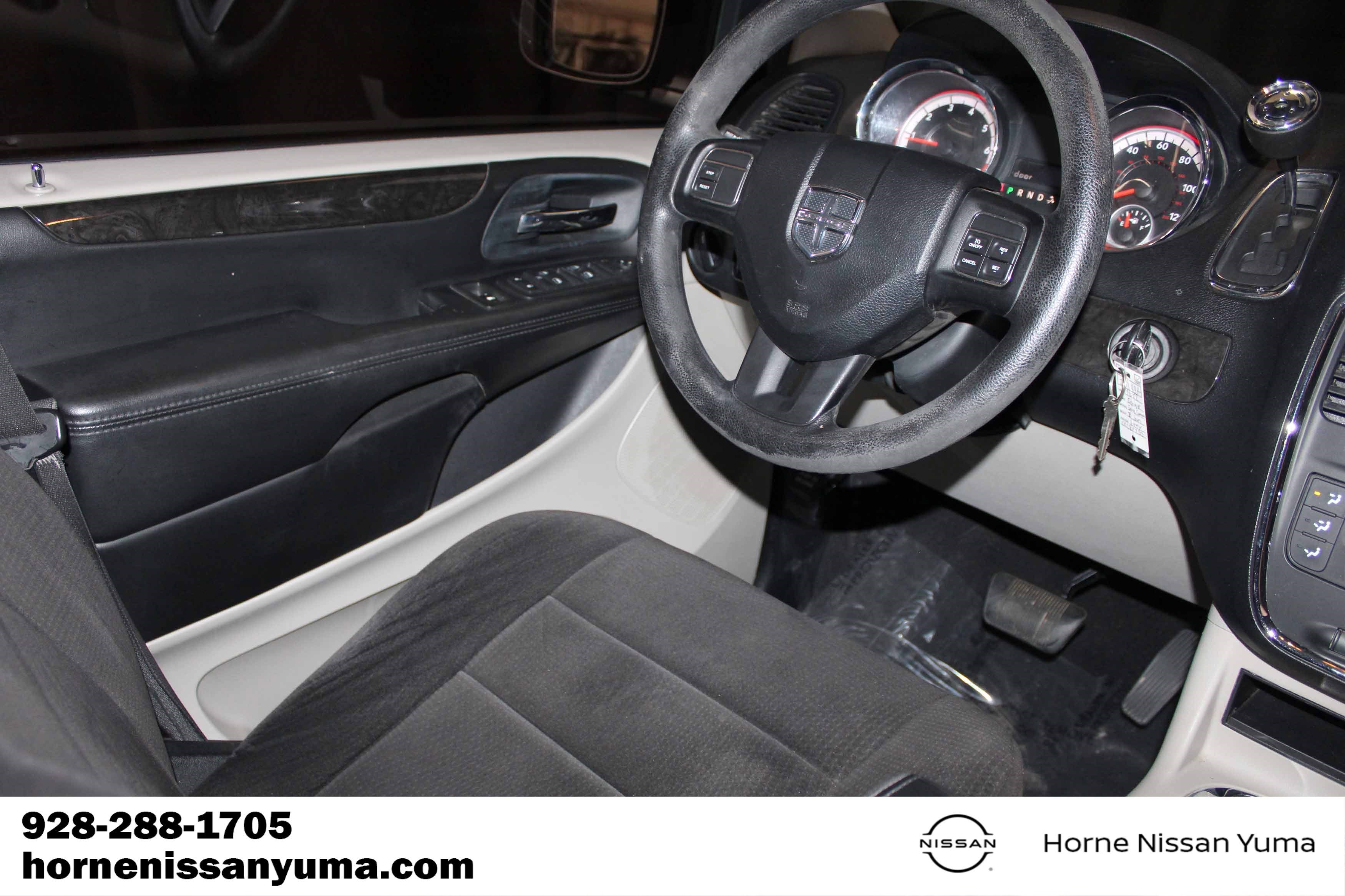 Used 2012 Dodge Grand Caravan SXT FWD image 11