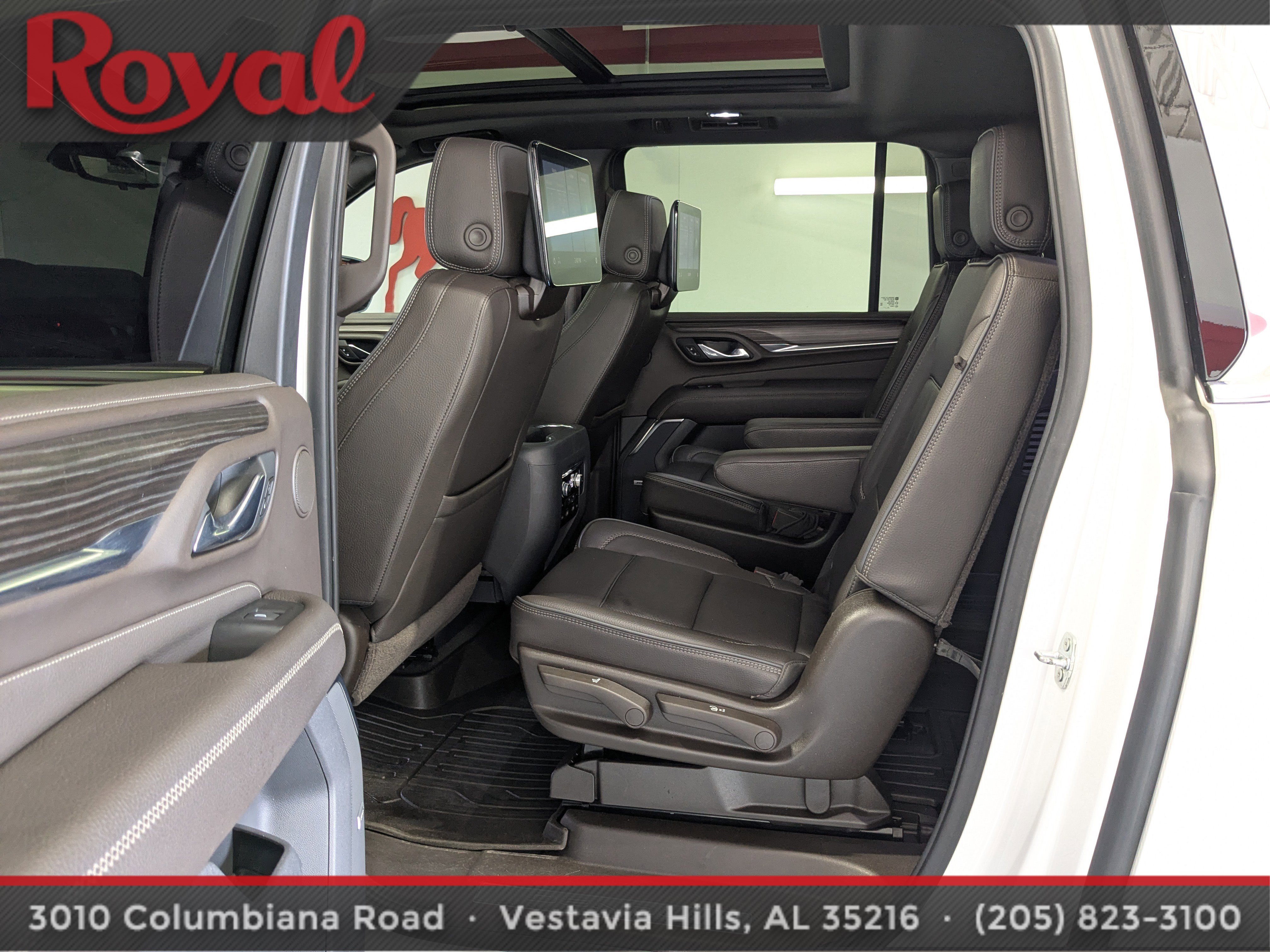 Used 2021 GMC Yukon XL Denali w/ Denali Ultimate Package image 17