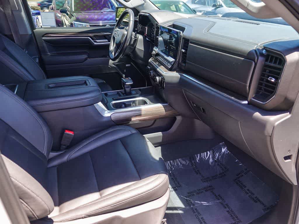 Used 2022 Chevrolet Silverado 1500 LT Trail Boss w/ LT Trail Boss Premium Package AWD/4WD image 15