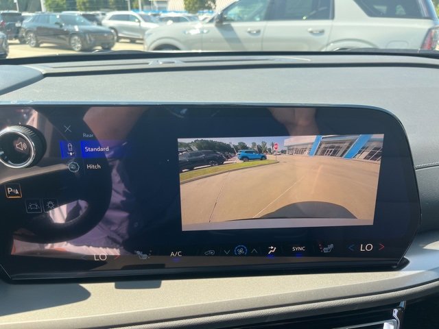 New 2026 Chevrolet Traverse LT w/ LPO, Floor Liner Package image 27