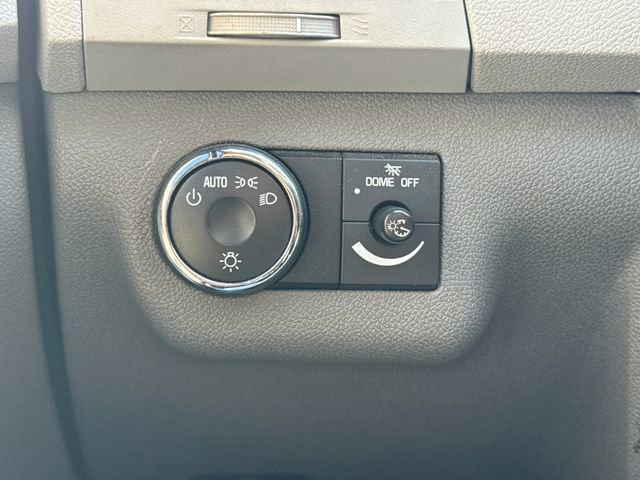 Used 2011 Chevrolet Traverse LT w/ White Premiere Package FWD image 32