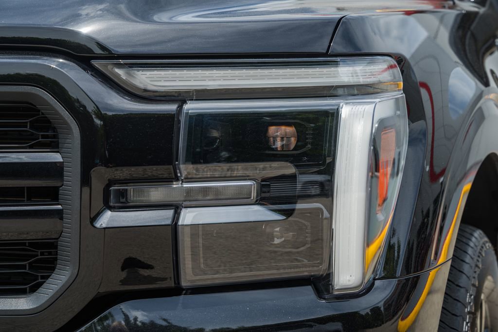 Used 2024 Ford F150 Lariat AWD/4WD image 14