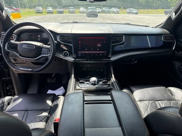 Used 2023 Jeep Grand Wagoneer Series III w/ Rear Seat Video Group 1 AWD/4WD image 6