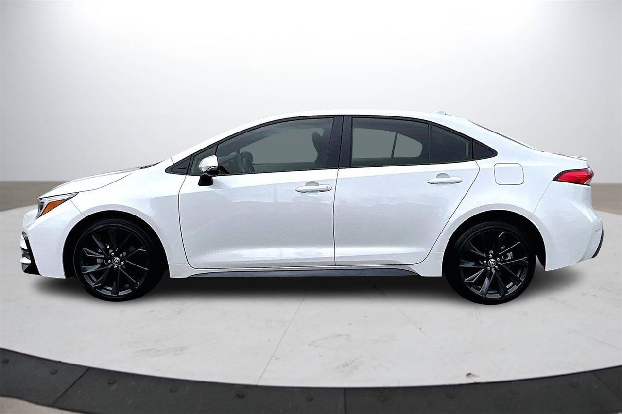 Used 2024 Toyota Corolla LE image 5