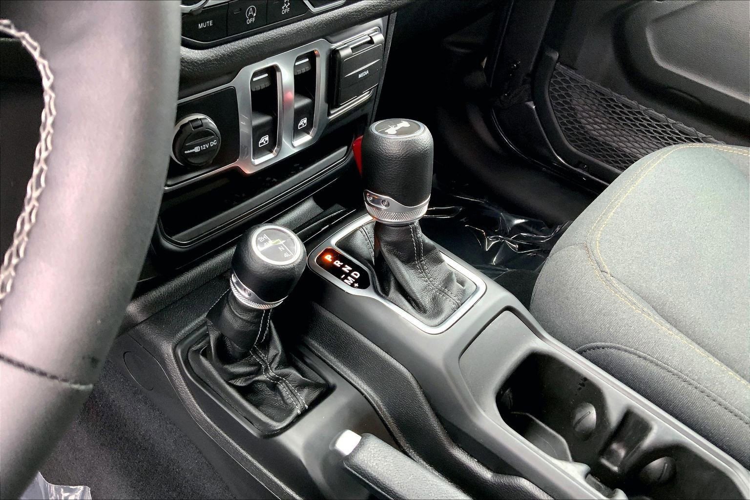 Certified 2025 Jeep Wrangler Sport image 12