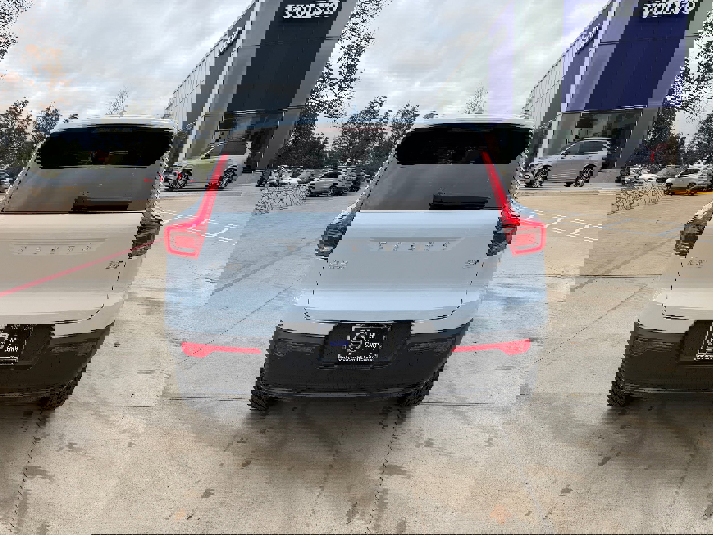 New 2026 Volvo XC40 B5 Plus w/ Protection Package Premier image 5