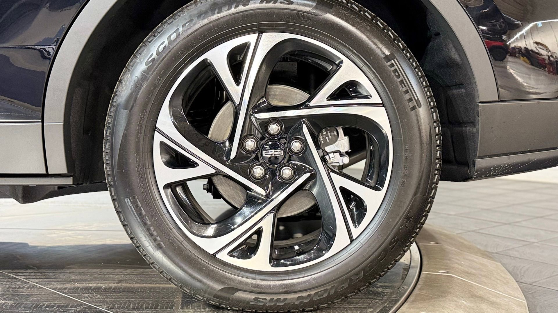 New 2026 Lincoln Nautilus Premier w/ Jet Appearance Package image 25