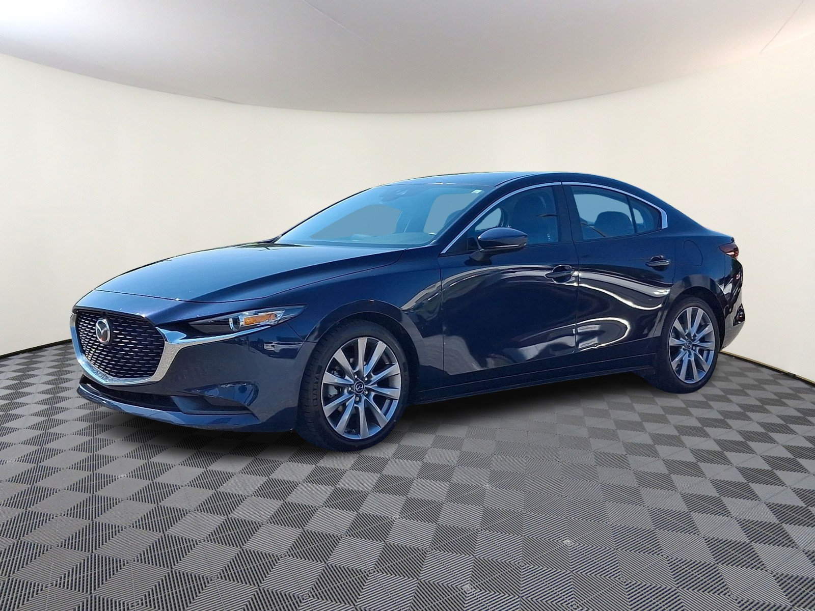 Used 2023 MAZDA MAZDA3 s FWD image 3