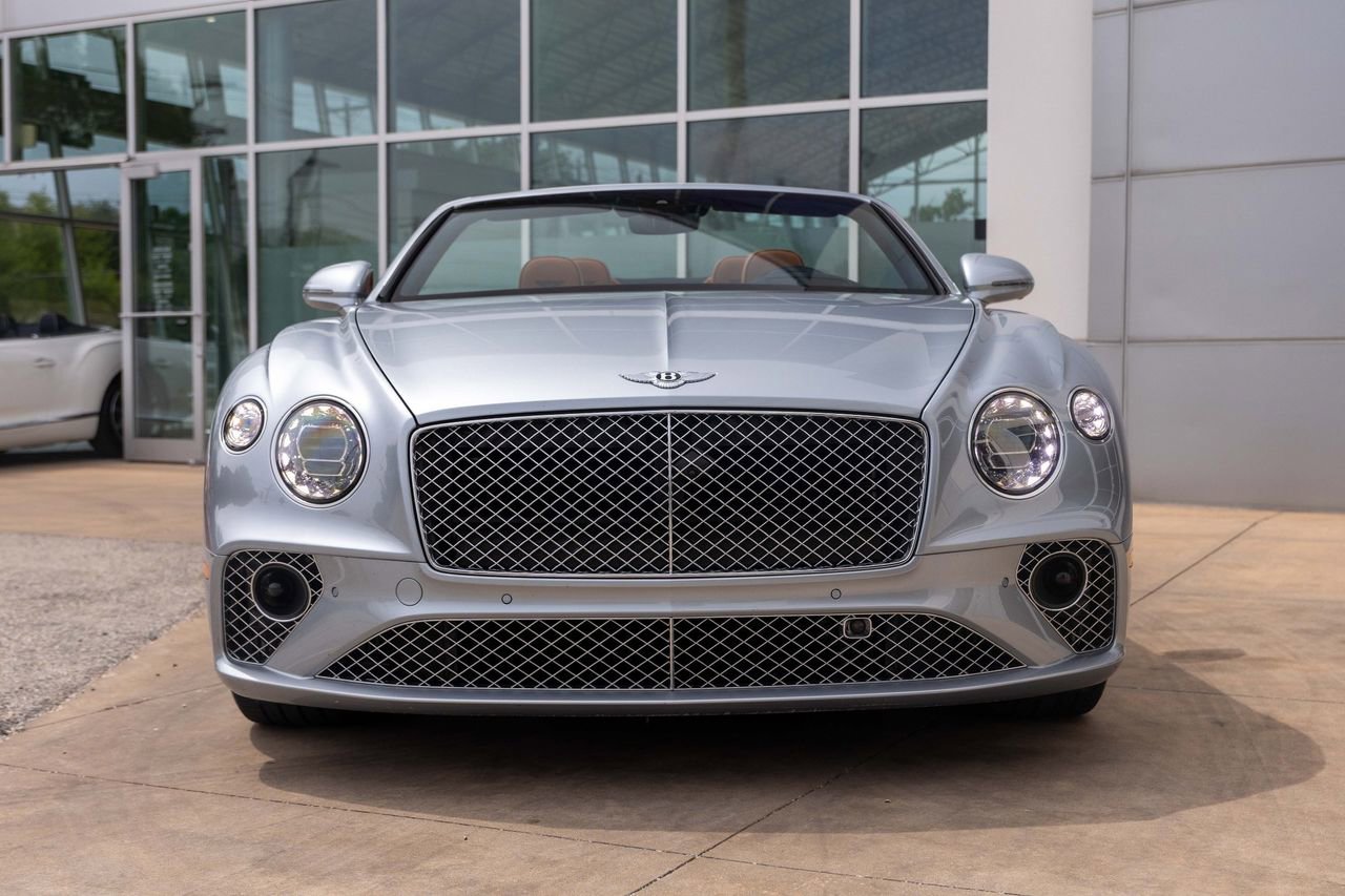 Used 2023 Bentley Continental GT Azure AWD/4WD image 12