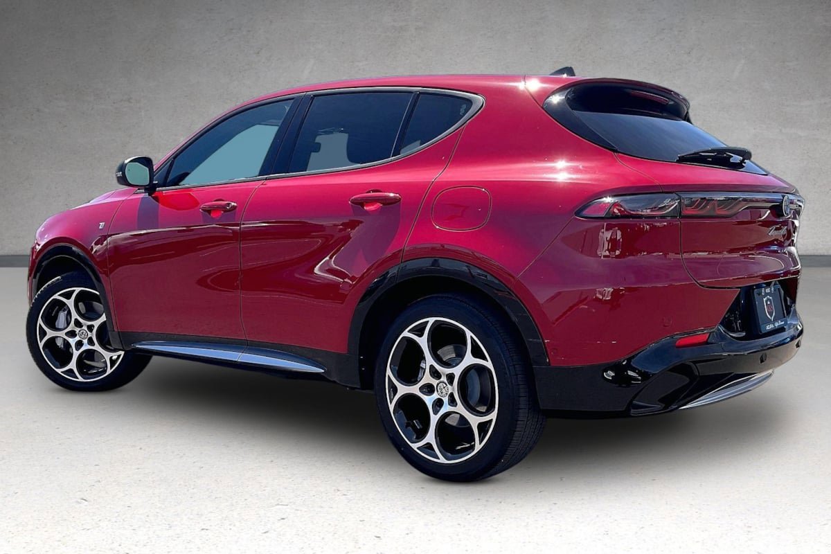 Used 2024 Alfa Romeo Tonale Ti AWD/4WD image 3