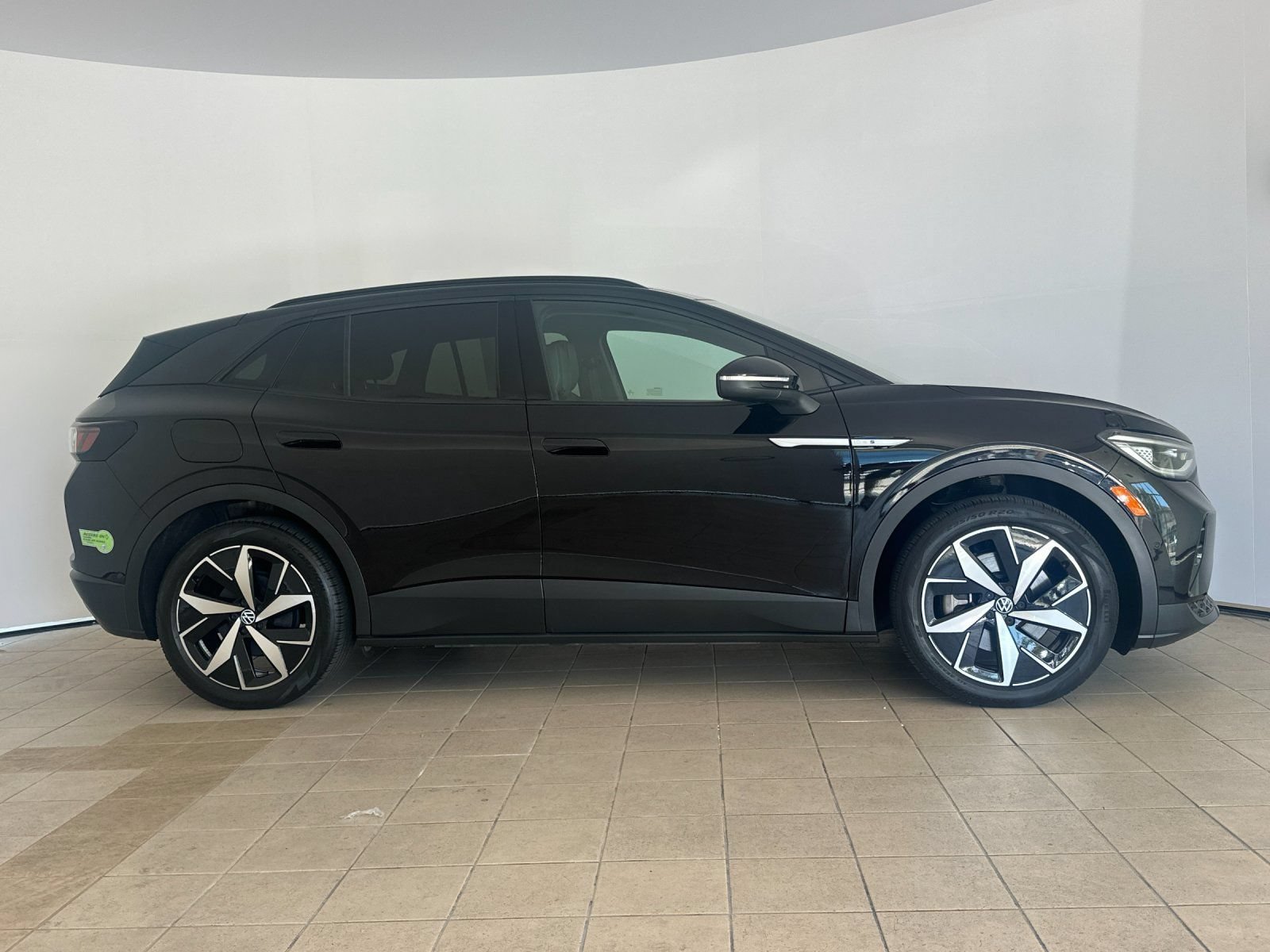 Used 2023 Volkswagen ID.4 S RWD image 7