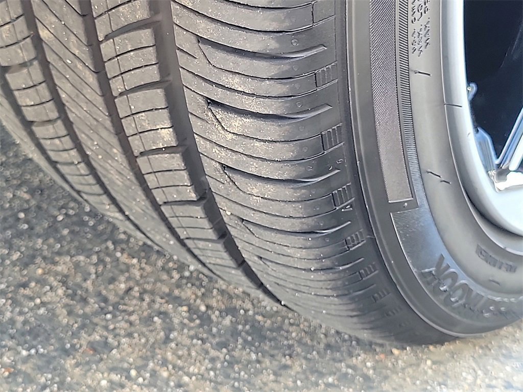 New 2025 Nissan Sentra SR w/ Lighting Package image 28