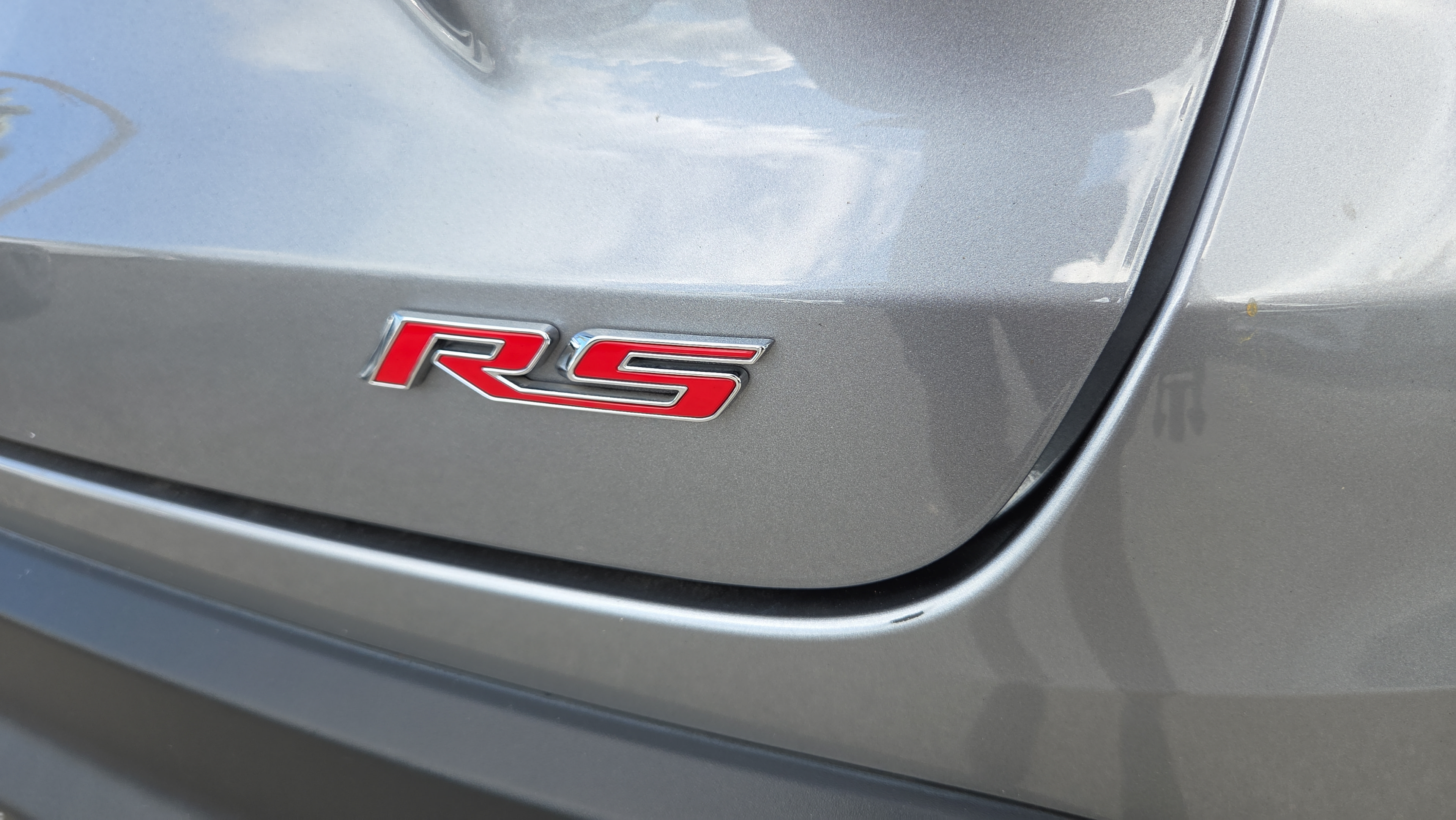 Used 2025 Chevrolet Trax RS FWD image 36