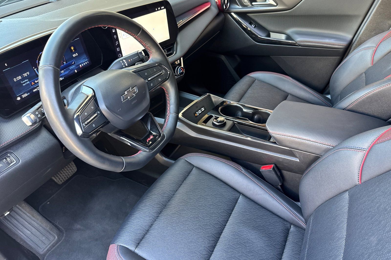 Used 2025 Chevrolet Equinox RS AWD/4WD image 11