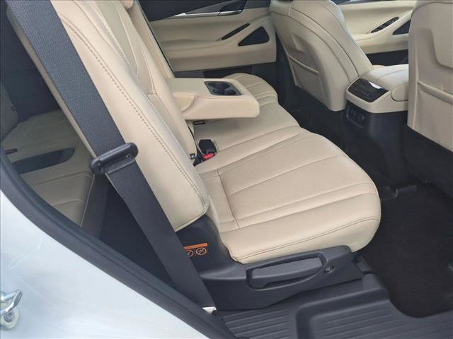 Used 2023 INFINITI QX60 Luxe w/ Cargo Package AWD/4WD image 19