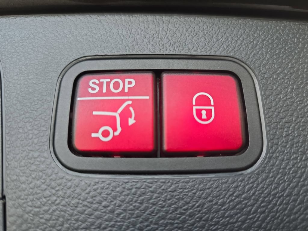 Certified 2021 Mercedes-Benz GLC 300 4MATIC image 16