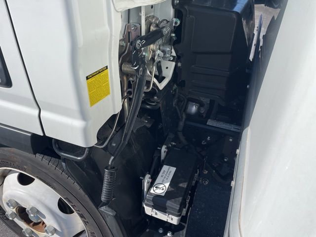 Used 2024 Chevrolet Low Cab Forward RWD image 11