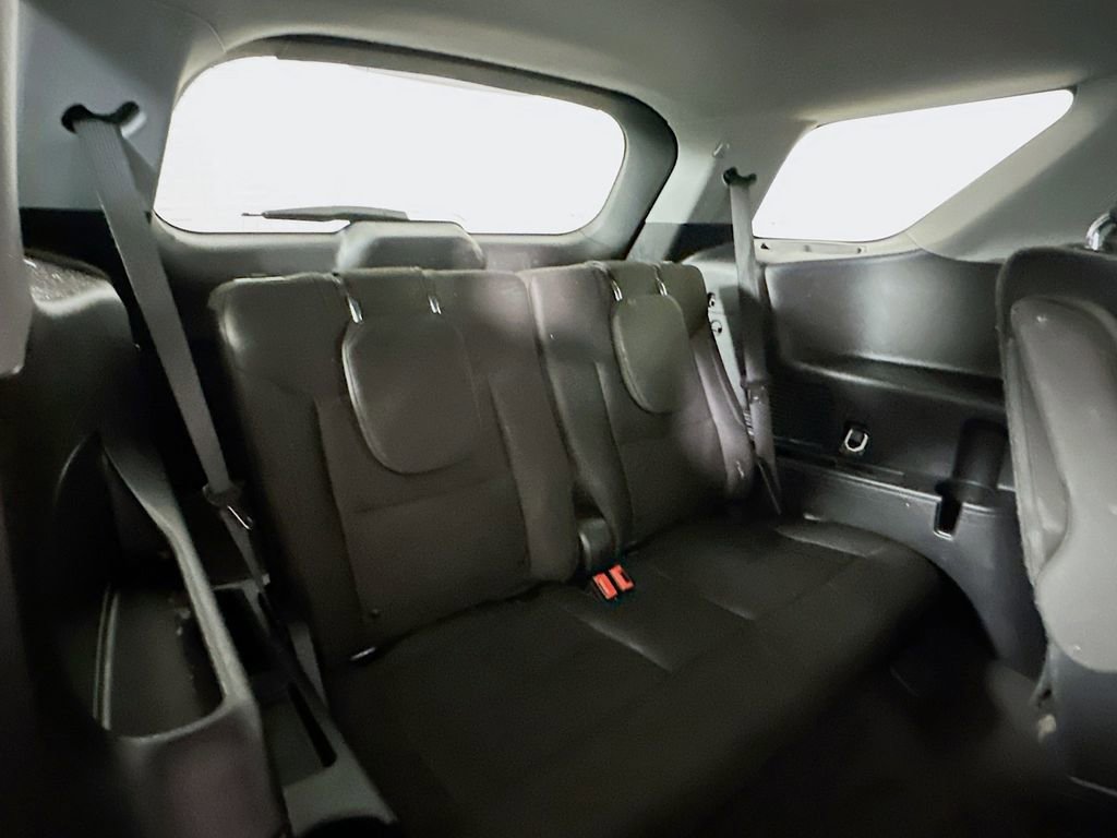 Used 2023 Ford Explorer XLT RWD image 13