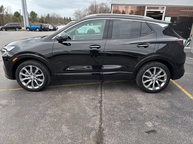 Used 2024 Buick Encore GX Avenir w/ Avenir Convenience Package AWD/4WD image 9