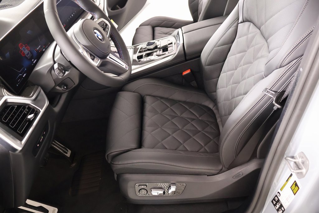 New 2026 BMW X5 M60i w/ Executive Package image 12