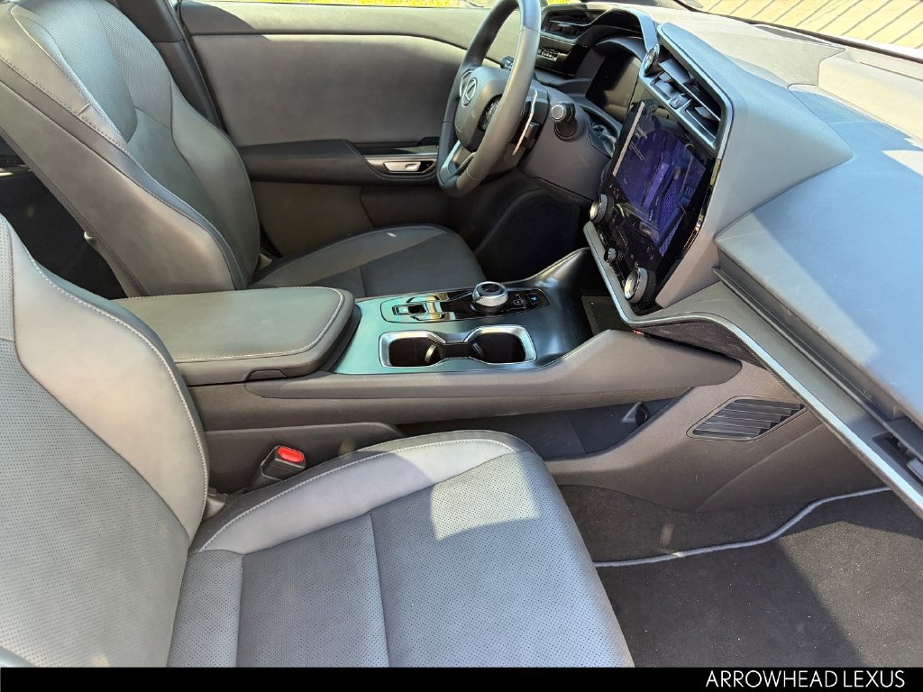 Used 2023 Lexus RZ 450e Premium w/ Technology Package AWD/4WD image 11