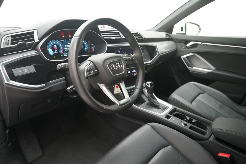 Used 2025 Audi Q3 2.0T Premium AWD/4WD image 8