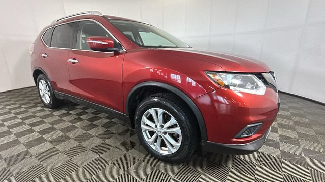 Used 2015 Nissan Rogue SV AWD/4WD image 2