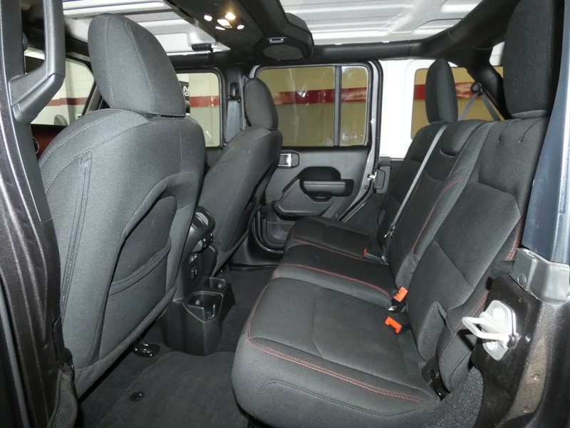 Used 2023 Jeep Wrangler Unlimited Rubicon image 24