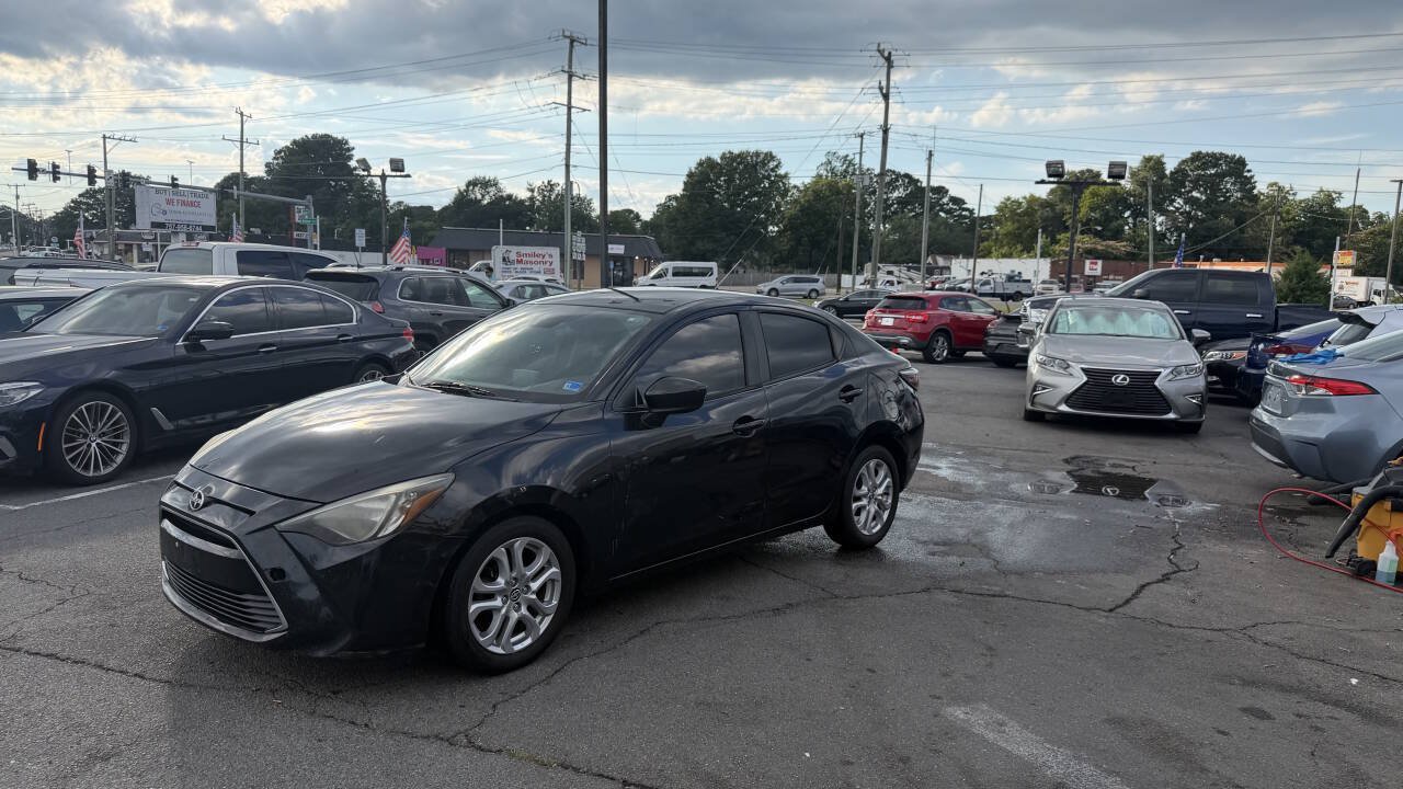 Used 2016 Scion iA FWD image 4