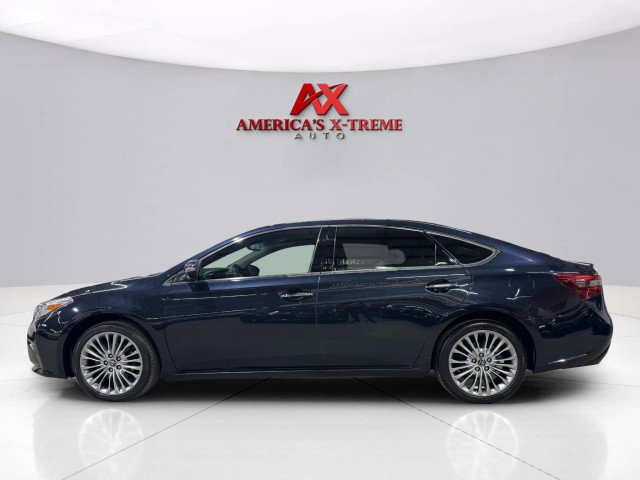 Used 2018 Toyota Avalon Limited image 4