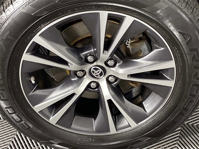 Used 2018 Toyota Highlander Plus image 30