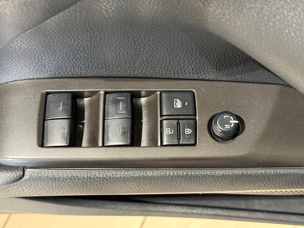 Certified 2024 Toyota Camry SE FWD image 15