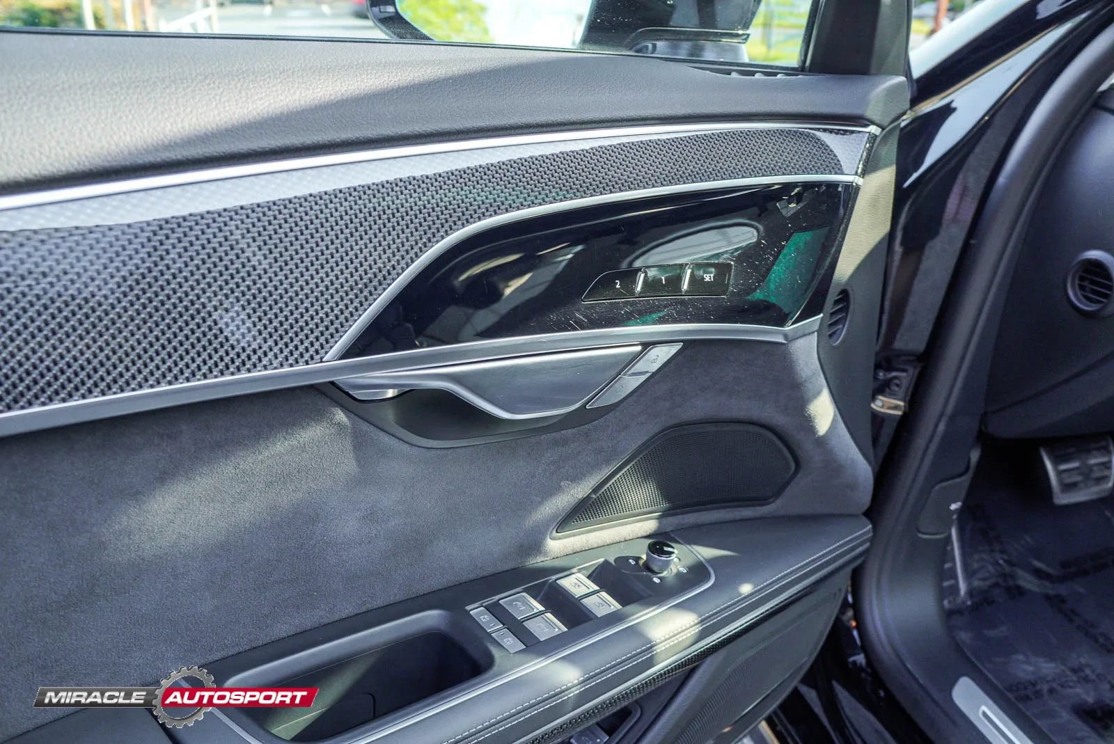 Used 2022 Audi S8 w/ S8 Executive Package AWD/4WD image 15
