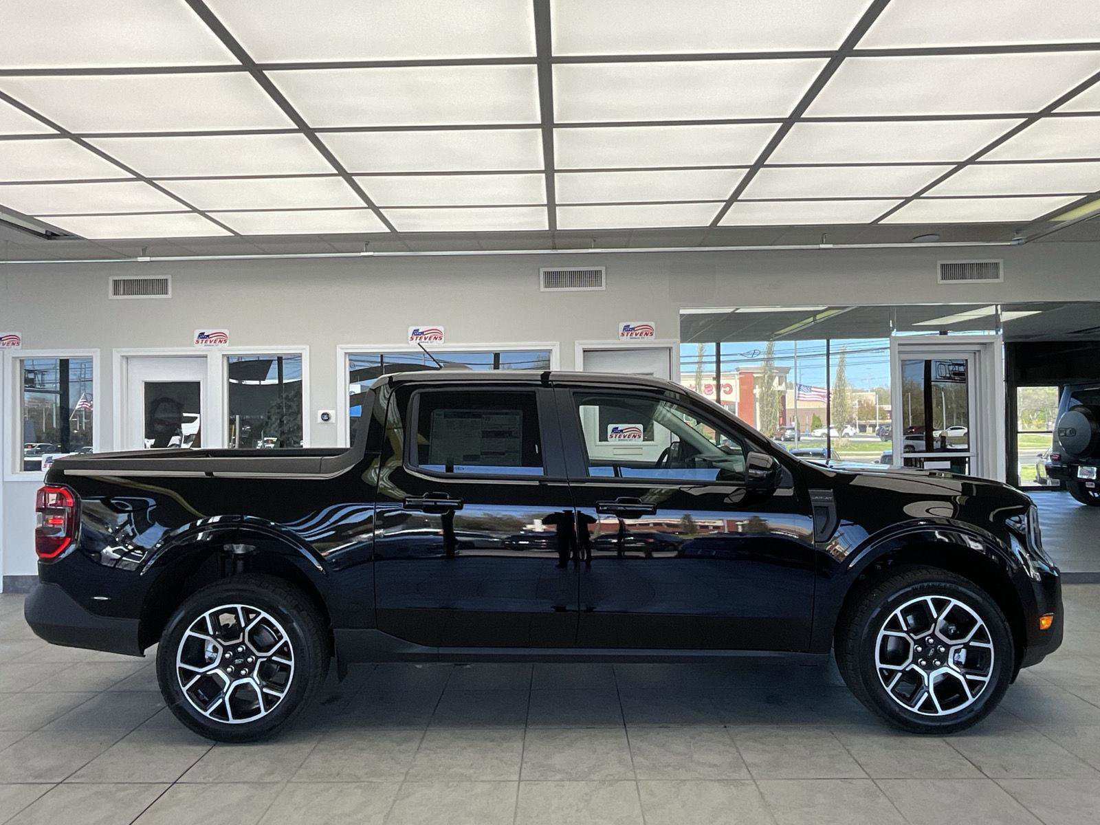 New 2026 Ford Maverick Lariat AWD/4WD image 4