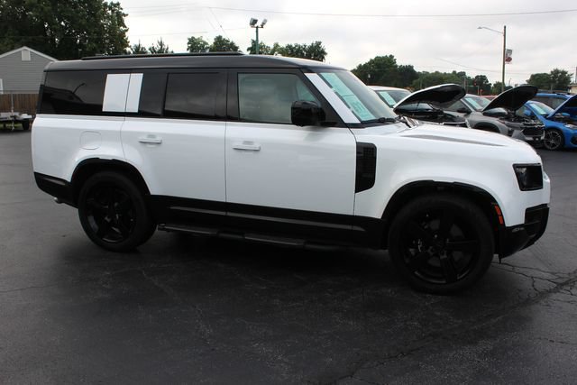 Used 2026 Land Rover Defender 130 V8 AWD/4WD image 7