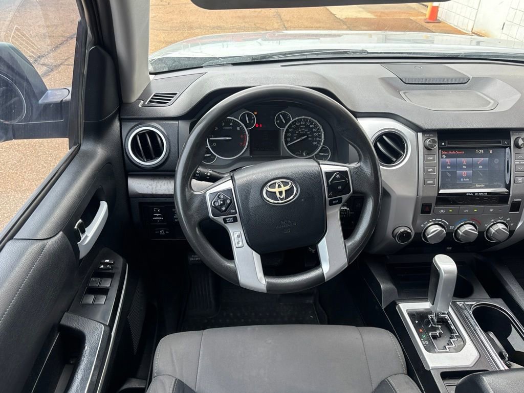 Used 2017 Toyota Tundra SR5 w/ SR5 Upgrade Package AWD/4WD image 4